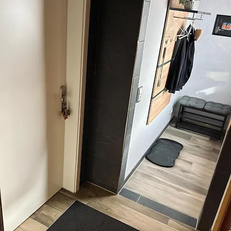 In For Short & Long Taucha